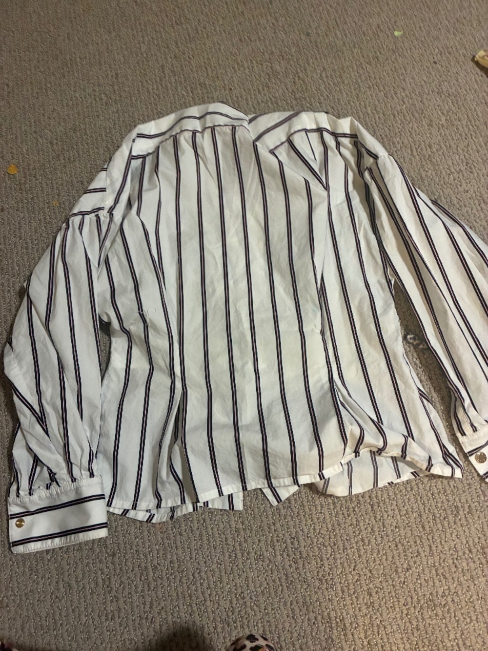 THREE SHIRTS - Picture 4 of 9
